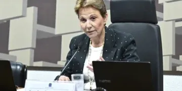 Nome de Tereza Cristina ganha cada vez mais força como vice de Flávio Bolsonaro