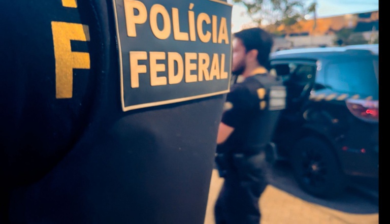 Polícia Federal realiza Operação Abate e prende envolvidos em esquema de tráfico de cocaína