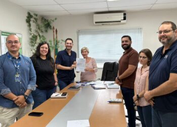 Prefeitura regulariza imóveis de 733 famílias na Capital