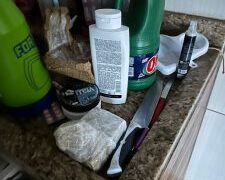 Casa usada como depósito de drogas e motos furtadas é descoberta em bairro da cidade