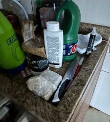 Casa usada como depósito de drogas e motos furtadas é descoberta em bairro da cidade