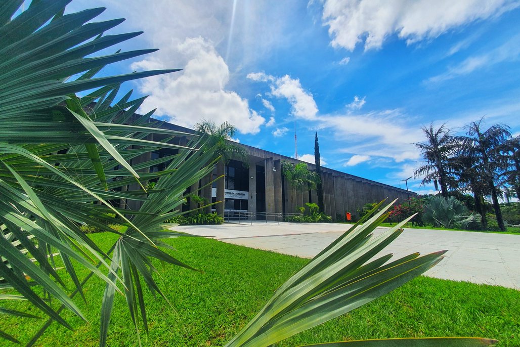 Agenda: Sessões plenárias e reunião da CCJR movimentam a semana santa na ALEMS