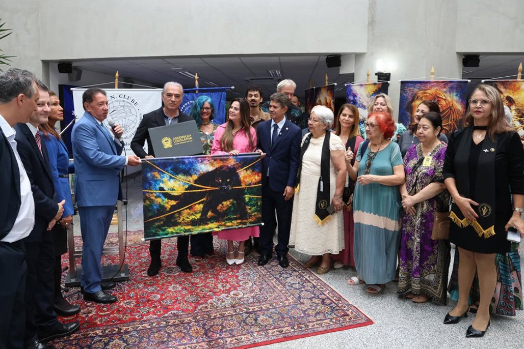 “Amarras” une Portugal e MS em exposição que celebra arte, natureza e memória na ALEMS