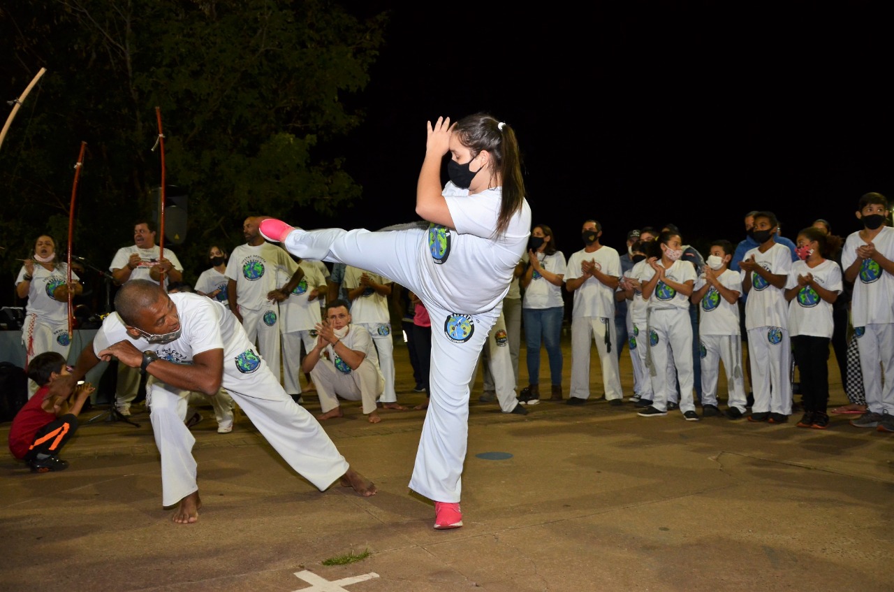 Prefeitura oferece aulas gratuitas de capoeira