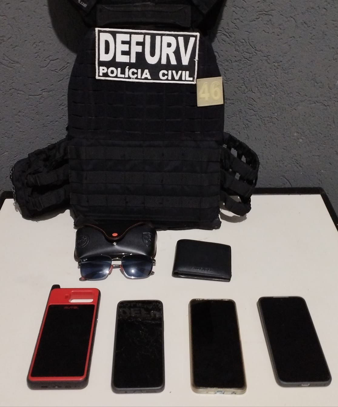 Quadrilha é presa após tentar furtar caminhonete Hilux