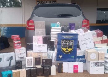 Polícia apreende veículos com mais de R$ 200 mil em produtos importados irregularmente