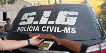 Mulher é baleada enquanto marido manuseava espingarda