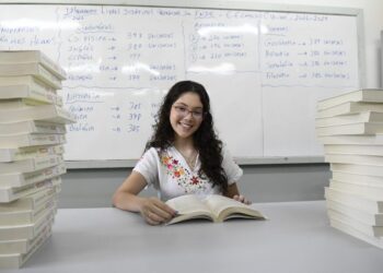 Aluna da rede estadual de Campo Grande realiza sonho e é aprovada em Medicina na UFMS