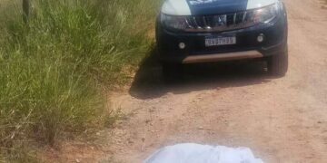 Idoso morre após ser atropelado por caminhão em estrada rural