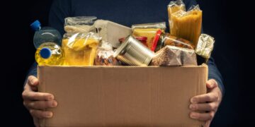 Cesta básica recua em fevereiro, mas ainda consome mais da metade do salário em Campo Grande