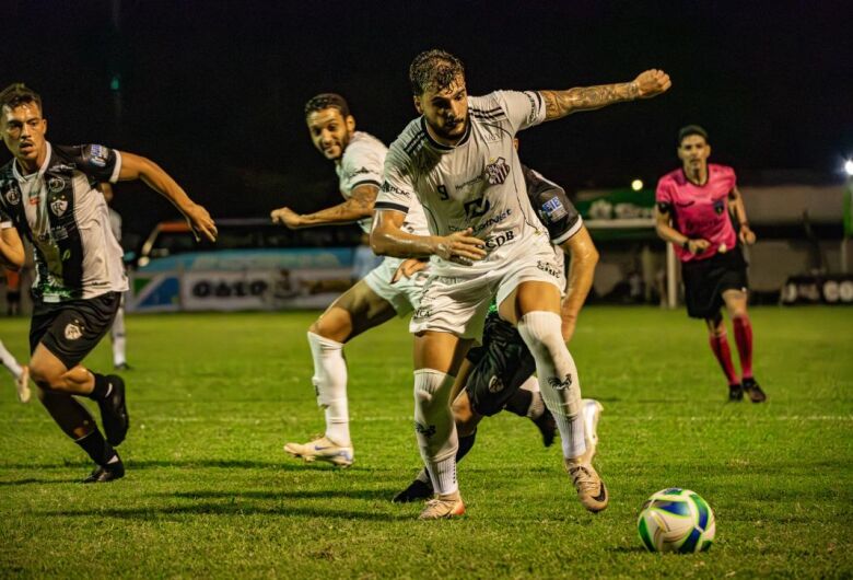 Operário e Naviraiense largam na frente nas semifinais do Campeonato Sul-mato-grossense