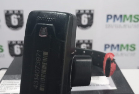 Filho com tornozeleira rompida ameaça mãe idosa