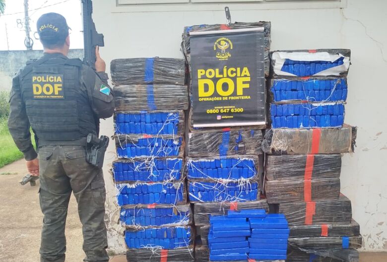 Quase meia tonelada de maconha é apreendida após perseguição na BR-163