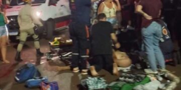 Jovem de 21 anos morre em acidente violento entre moto e carro