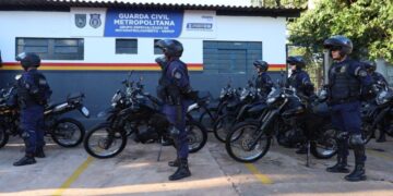 GCMs salvam a vida  de menino de 2 anos que se afogou em piscina