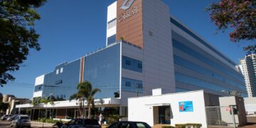 Cassems realiza cirurgia inédita com laser em hospital de Dourados