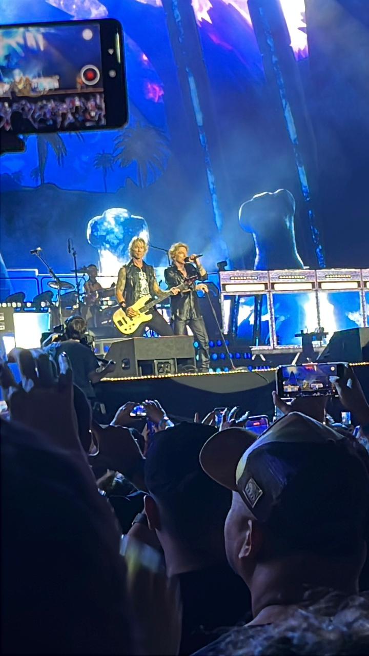 Show histórico do Guns N’ Roses em Campo Grande tem grande público e registra transtornos
