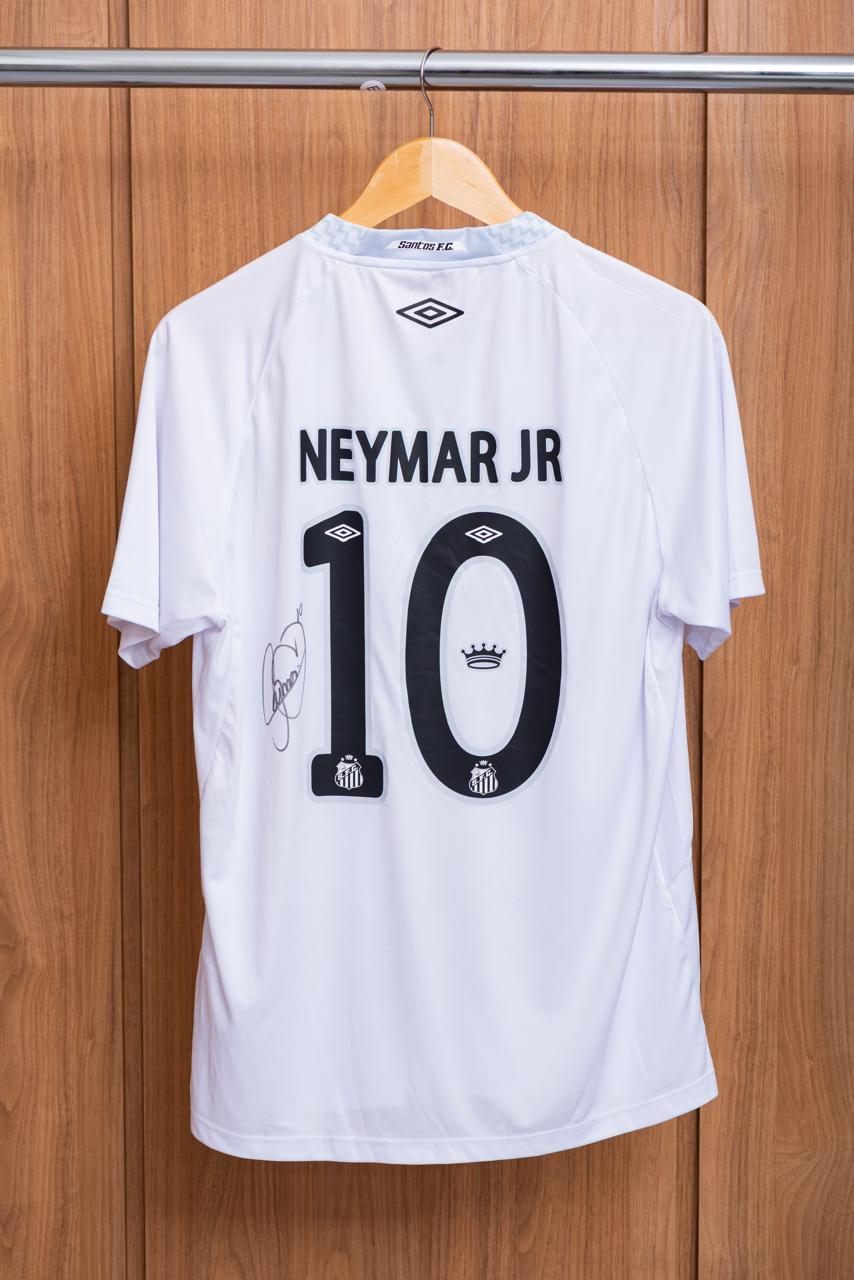 Camisa de Neymar do Santos será destaque em leilão beneficente em Campo Grande