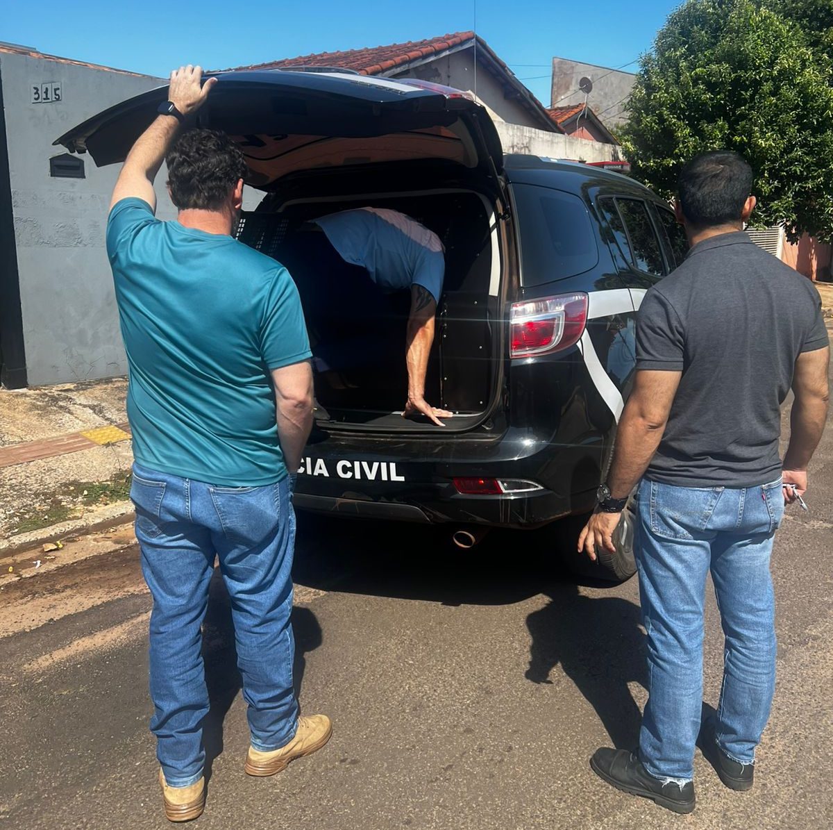 Mulher é mantida em cárcere, agredida e estuprada por companheiro em Campo Grande