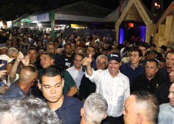 Abertura reúne autoridades e reforça papel do agro no desenvolvimento de MS