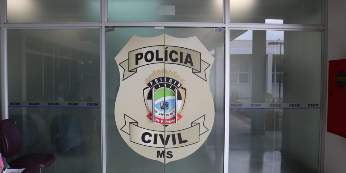 Homem é preso após vigiar casa da ex-companheira diversas vezes em campo grande