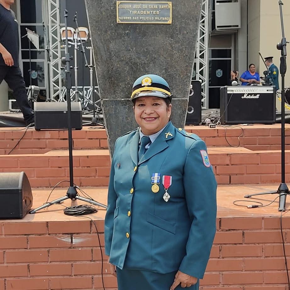“Momento de muita dor”: filho de subtenente morta lamenta perda; corpo ainda aguarda liberação