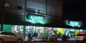 Queijo com prazo “estendido” e bacon suspeito: Alemão volta pra delegacia após nova batida da Decon