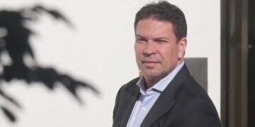 De “inteligência” à imigração: Alexandre Ramagem é preso pelo ICE nos EUA