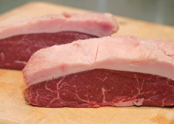 Homem é preso ao tentar furtar picanha em supermercado