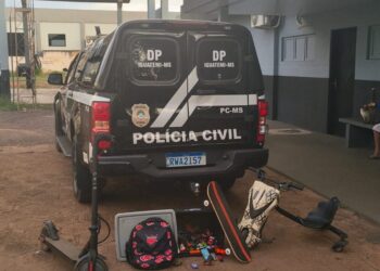 Crianças de 8 e 10 anos são flagradas após furto em residência e objetos são recuperados