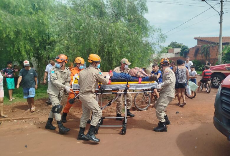 Batida entre motos deixa dois jovens mortos em Dourados