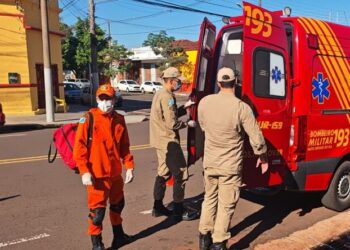 Atropelamento no centro deixa jovem ferida durante expediente de trabalho