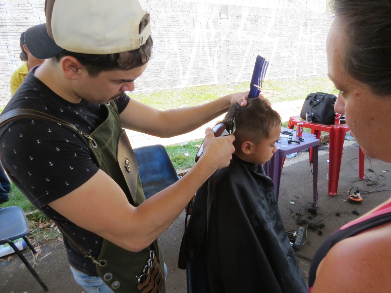 Funsat abre vagas para curso gratuito de barbeiro nas Moreninhas