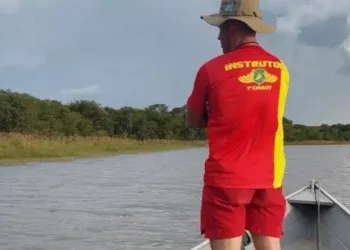 Jovem desaparece em rio na divisa de MS e MT, e bombeiros intensificam buscas