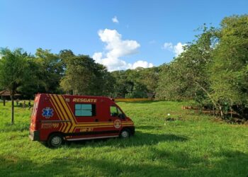 Adolescente morre após bater a cabeça e se afogar em salto de rio
