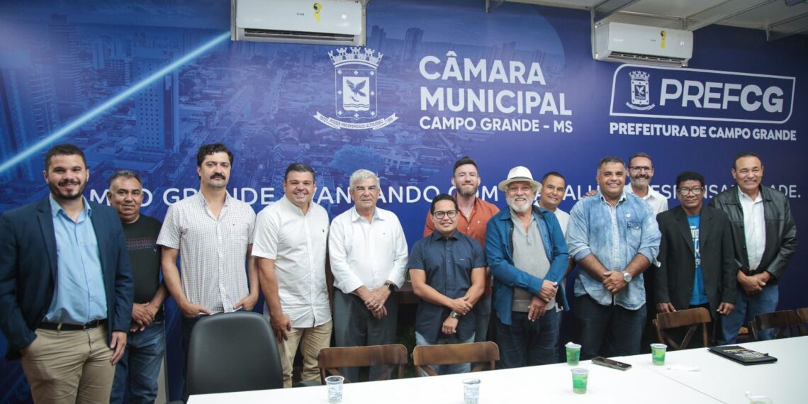 Câmara aproxima vereadores e lideranças comunitárias em reunião na Expogrande