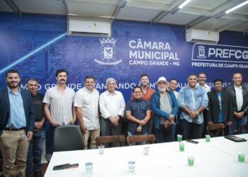 Câmara aproxima vereadores e lideranças comunitárias em reunião na Expogrande