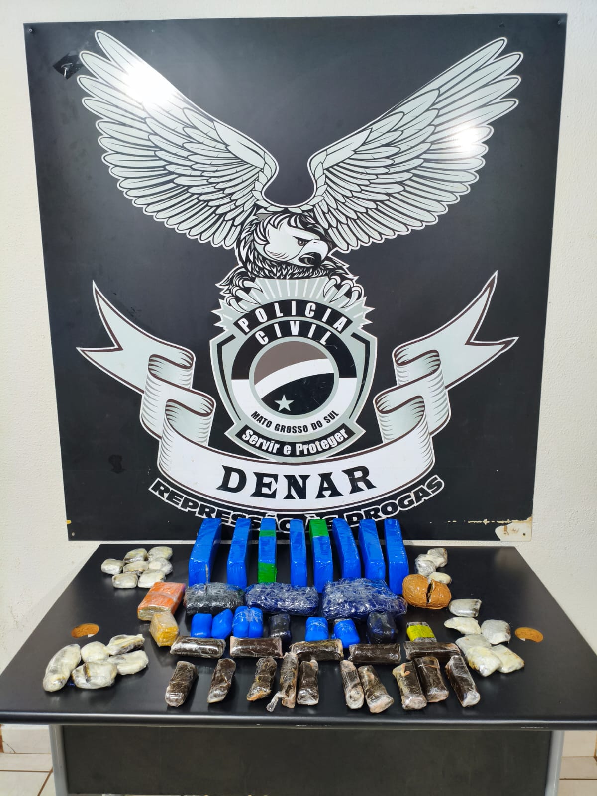 Esquema do tráfico pelos Correios é interceptado e polícia apreende 13 kg de maconha