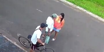 Após sair do supermercado, idoso é agredido e tem alimentos roubados