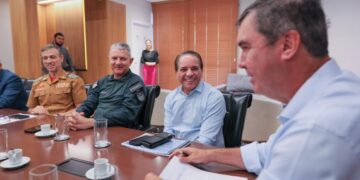 Coronel David destaca avanços para militares após reunião com Riedel