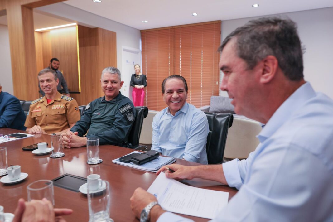 Coronel David destaca avanços para militares após reunião com Riedel