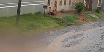 Vídeo: baleada, mulher pula muro para fugir de PM da reserva após tentativa de feminicídio