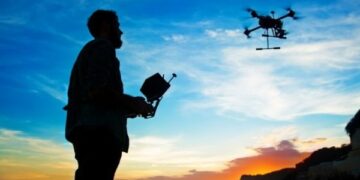 Curso gratuito de drones abre portas para o futuro da tecnologia