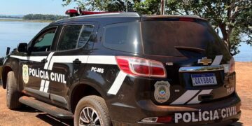 Armado com faca, homem invade residência, rouba vítimas e é preso