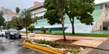 Jardim de chuva marca novo modelo de drenagem sustentável