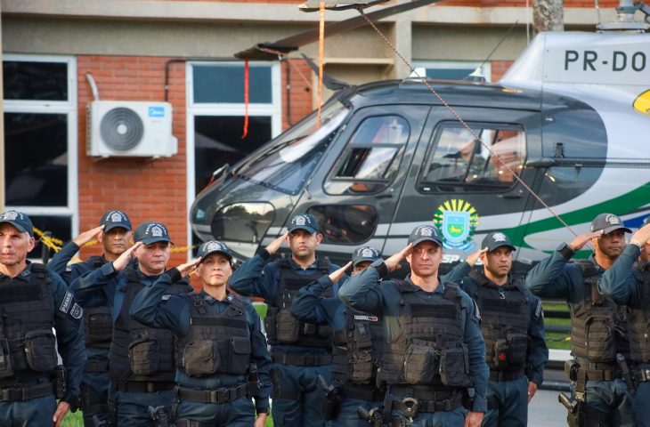 Riedel anuncia pacote de valorização e promete regularizar promoções nas forças de segurança