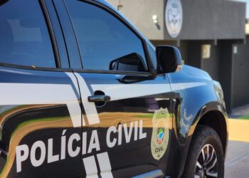 ‘Vacilão’: homem destrói iluminação pública e ainda agride e ameaça companheira