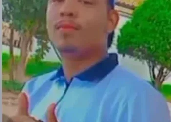 Execução dentro de casa deixa crianças em choque e suspeitos fogem