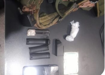 Suspeito de matar homem a tiros em oficina é localizado com drogas e documentos falsos