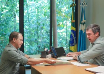 Riedel convoca reunião com militares após pedido de Coronel David